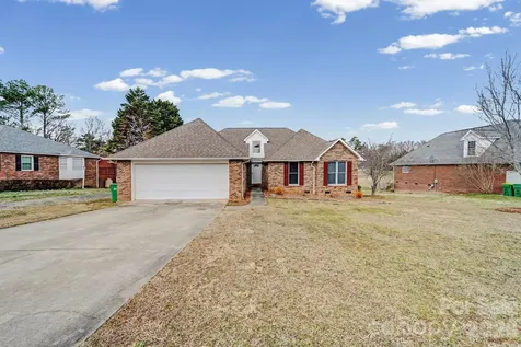 794 Hathcock Glen Drive Oakboro NC 28129