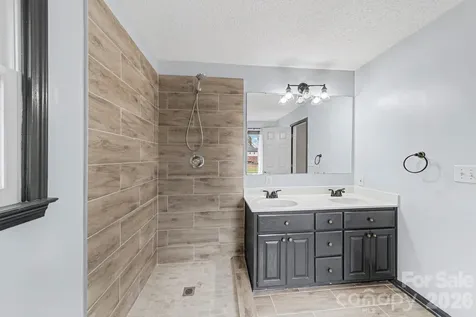 794 Hathcock Glen Drive Oakboro NC 28129