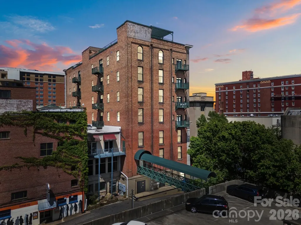 84 W Walnut Street Asheville NC 28801