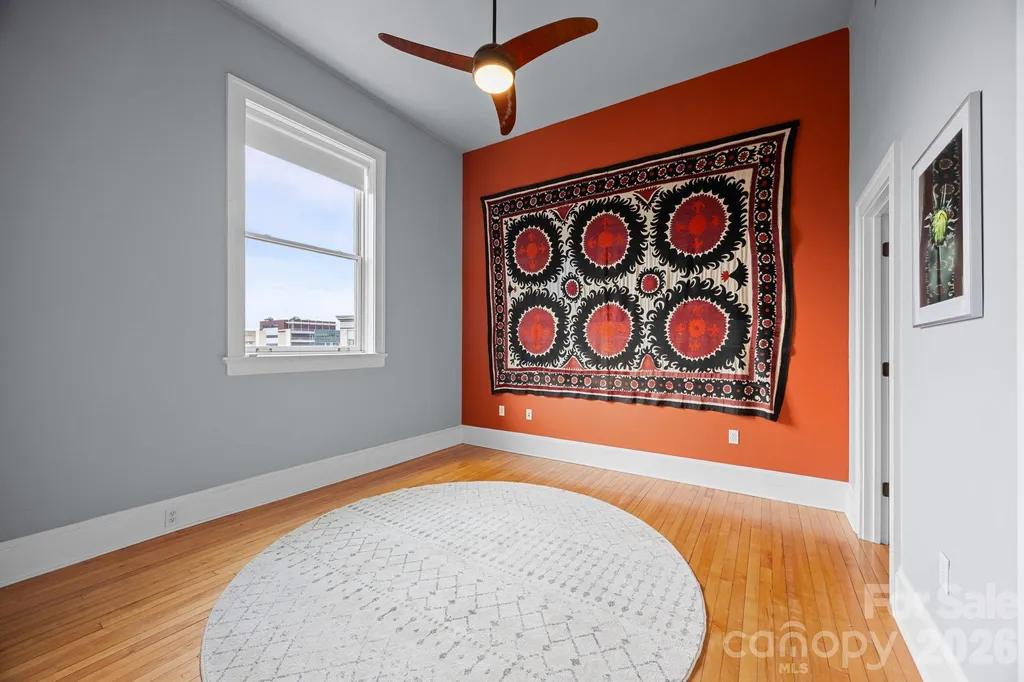 84 W Walnut Street Asheville NC 28801