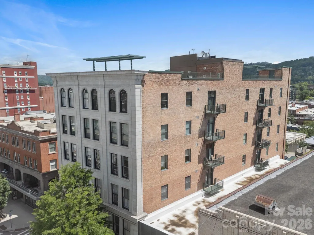 84 W Walnut Street Asheville NC 28801