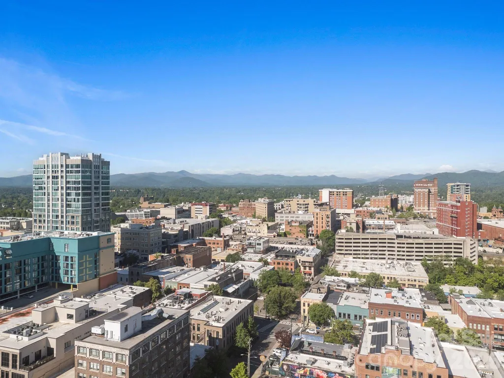 84 W Walnut Street Asheville NC 28801
