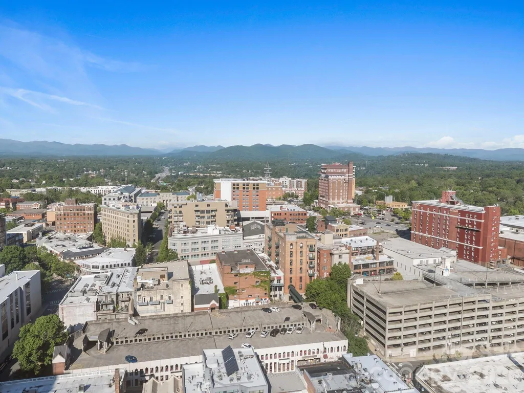 84 W Walnut Street Asheville NC 28801