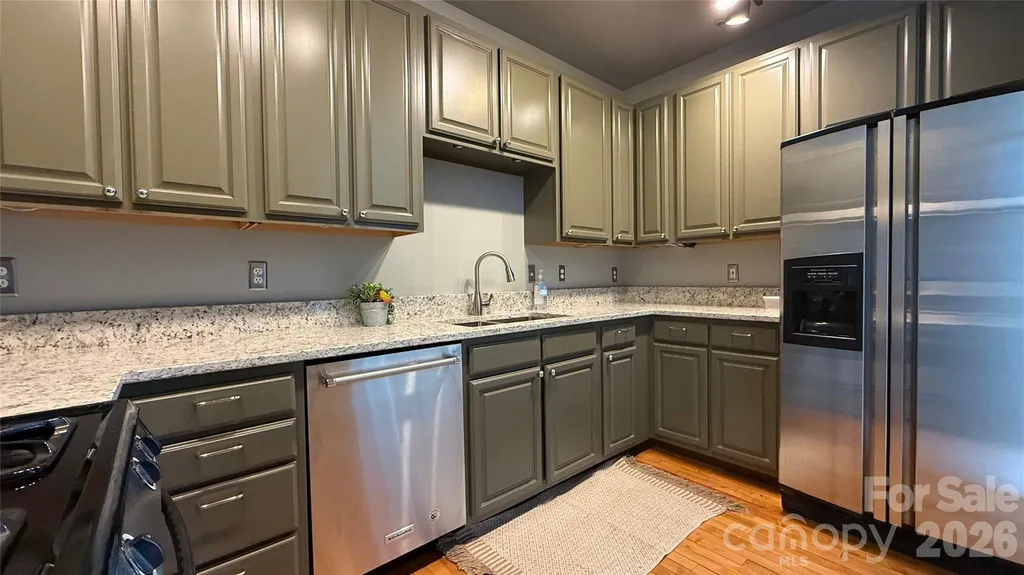 84 W Walnut Street Asheville NC 28801