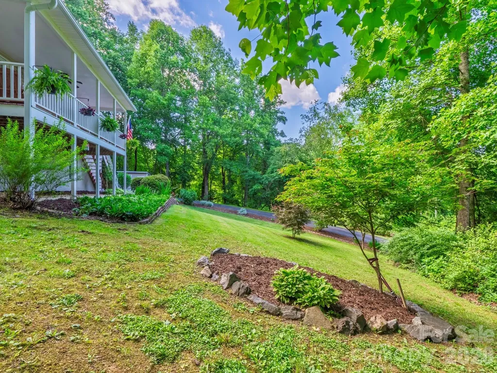 26 Morrow Drive Fairview NC 28730