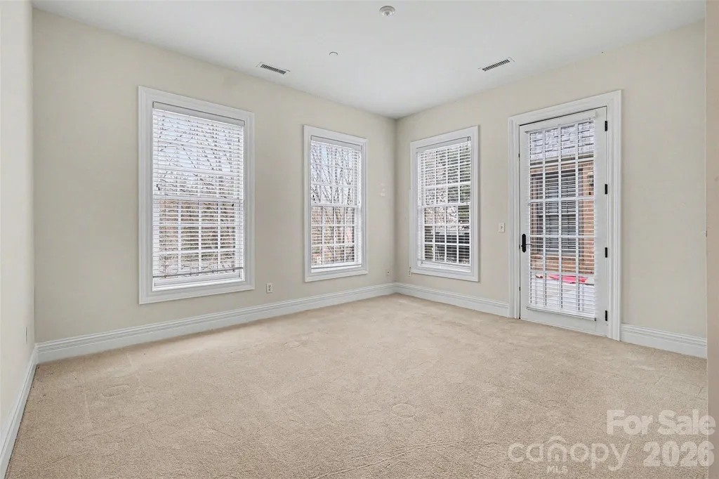 3276 Park Road Charlotte NC 28209