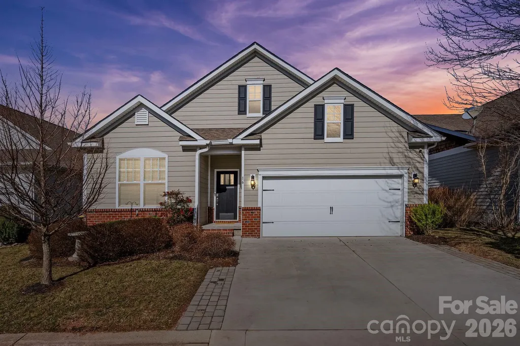 16 Regent Heights Road Leicester NC 28748