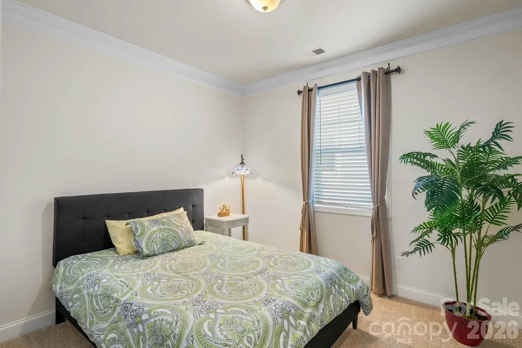 16 Regent Heights Road Leicester NC 28748