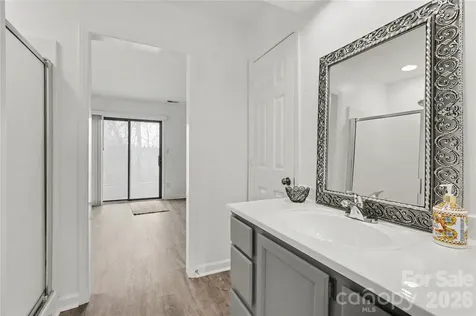 6540 Point Comfort Lane Charlotte NC 28226