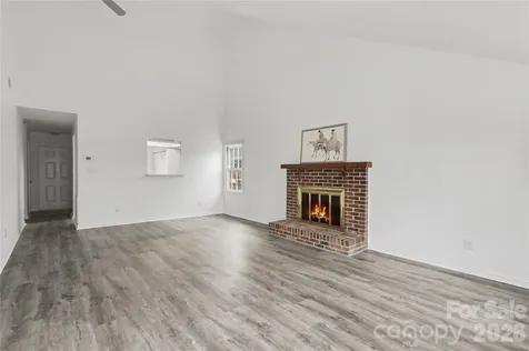 6540 Point Comfort Lane Charlotte NC 28226