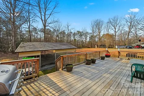 107 10th Street NE Hildebran NC 28637