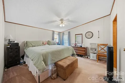 107 10th Street NE Hildebran NC 28637