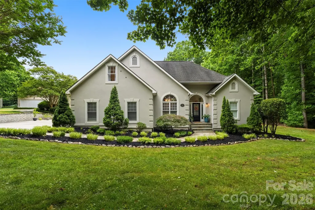105 Ridge Top Road Mooresville NC 28117