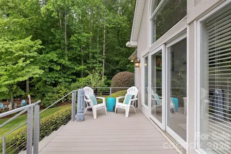 105 Ridge Top Road Mooresville NC 28117