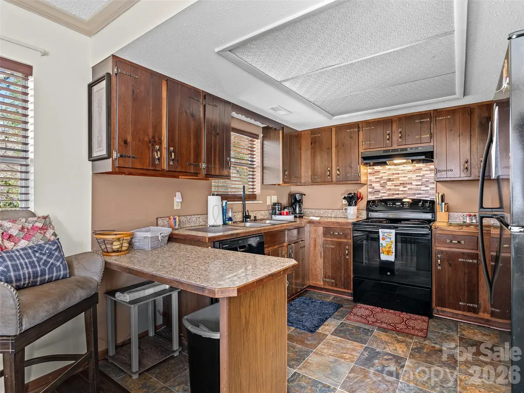174 Pleasant Ridge Maggie Valley NC 28751