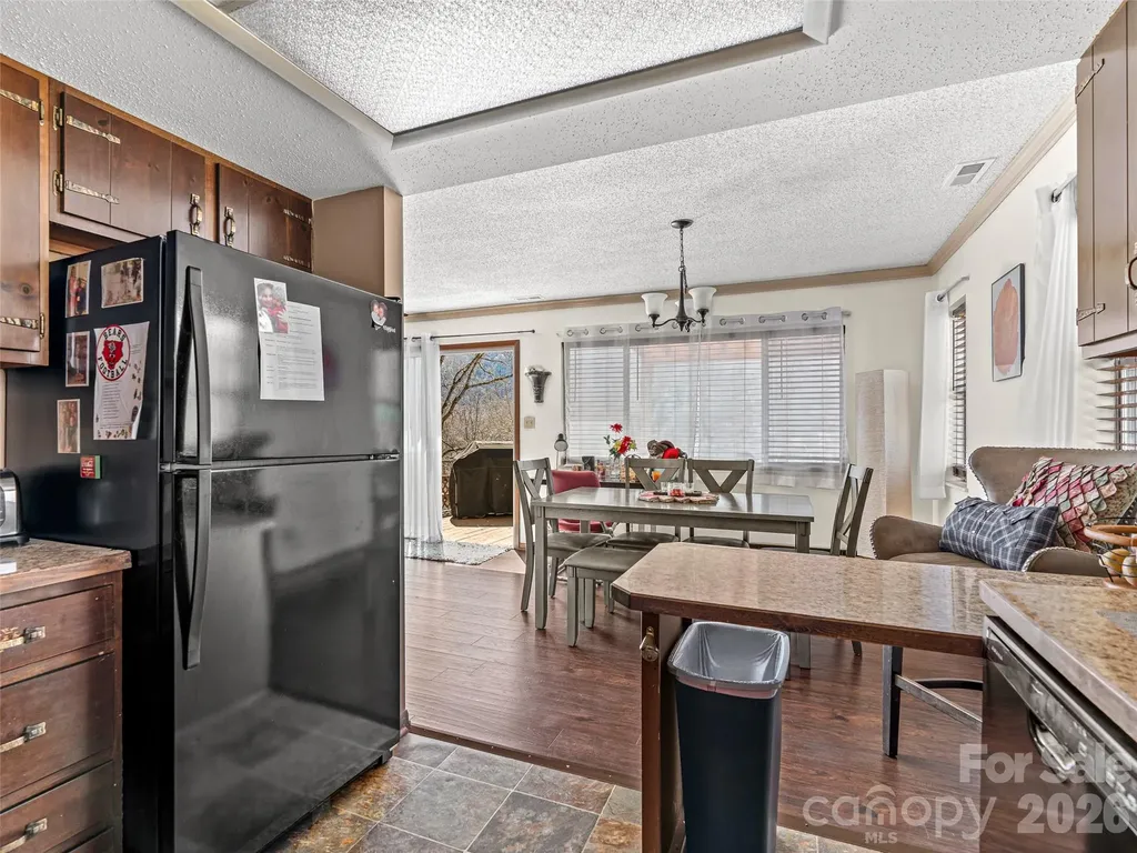 174 Pleasant Ridge Maggie Valley NC 28751
