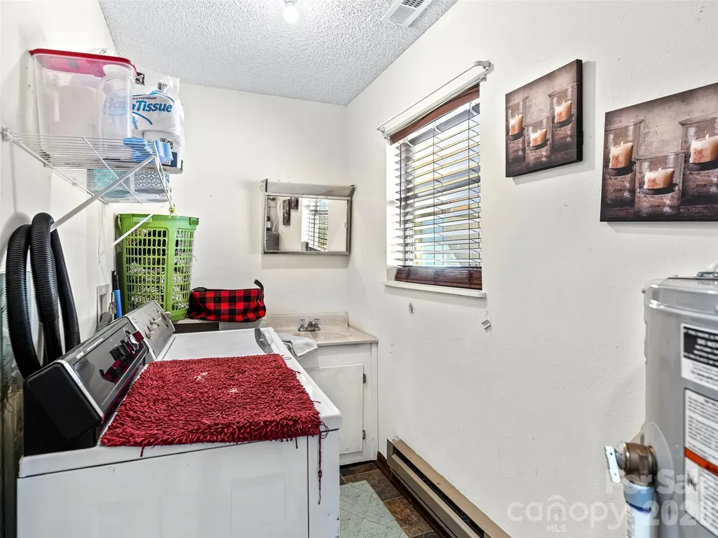174 Pleasant Ridge Maggie Valley NC 28751