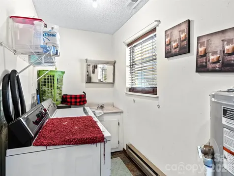 174 Pleasant Ridge Maggie Valley NC 28751