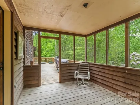 190 Executive Estates Drive Old Fort NC 28762