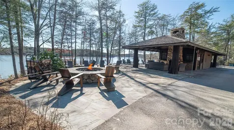 2004 Fergusons Folly Drive Nebo NC 28761