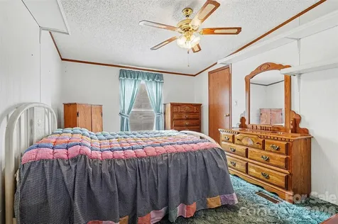 108 Twisted Oak Lane Gastonia NC 28052