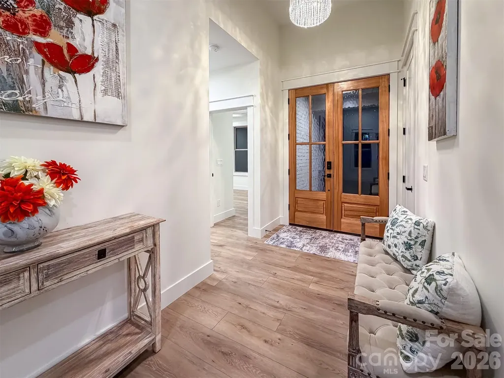 1322 Kensington Circle Newton NC 28658