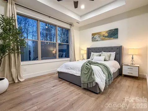 1322 Kensington Circle Newton NC 28658