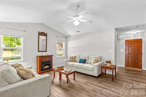 143 Ashwood Lane Mooresville NC 28117