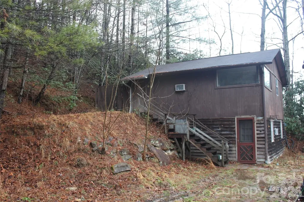 14 Irvin Road Pisgah Forest NC 28768