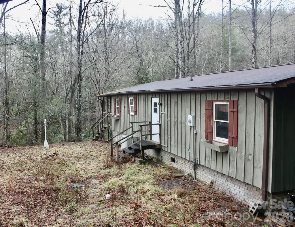 14 Irvin Road Pisgah Forest NC 28768
