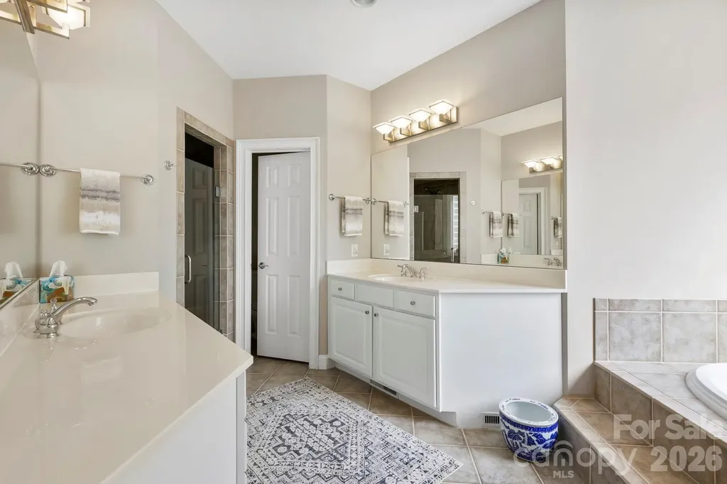 405 Mistletoe Trail Hendersonville NC 28791