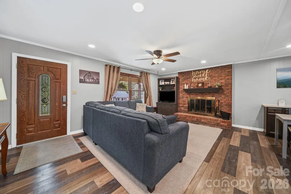 120 General Pemberton Street Stanley NC 28164