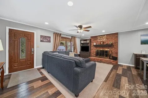 120 General Pemberton Street Stanley NC 28164
