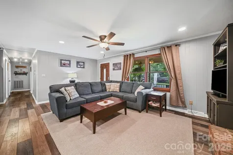 120 General Pemberton Street Stanley NC 28164