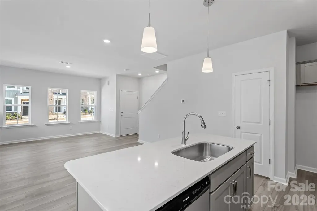 5835 Tuckaseegee Road Charlotte NC 28208