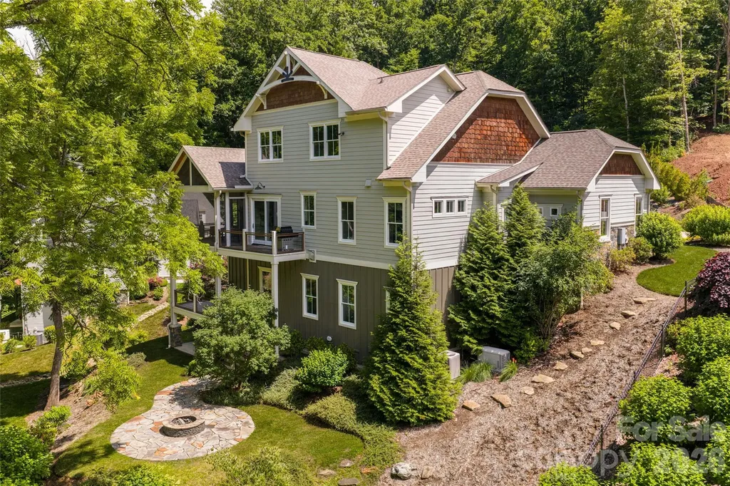 14 Twinflower Trail Asheville NC 28804