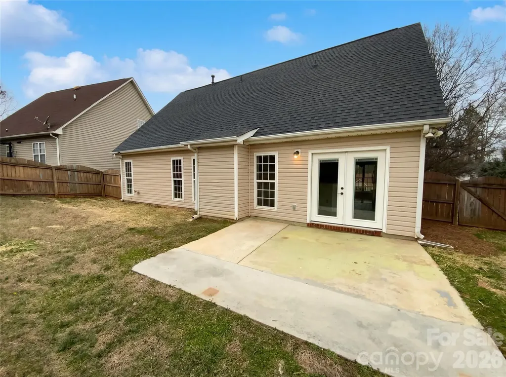 7508 Free Court Charlotte NC 28216