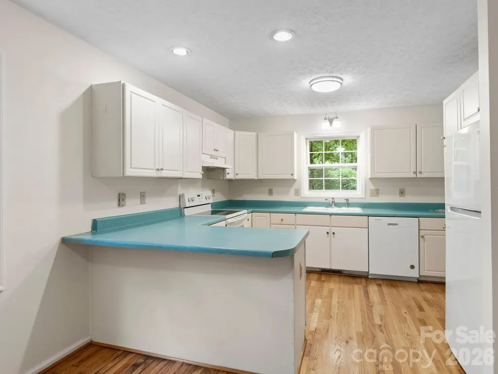 44 Leisure Mountain Road Asheville NC 28804
