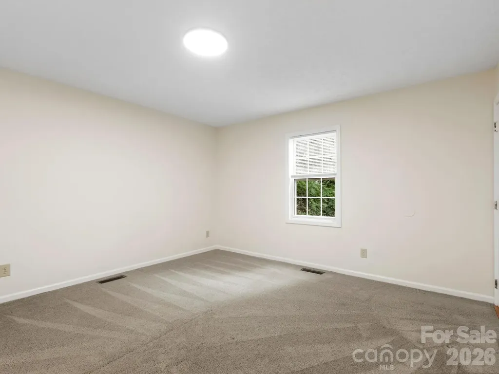 44 Leisure Mountain Road Asheville NC 28804