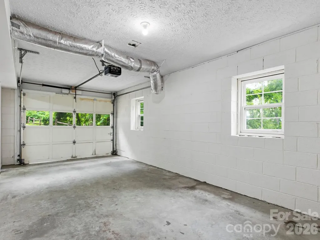 44 Leisure Mountain Road Asheville NC 28804
