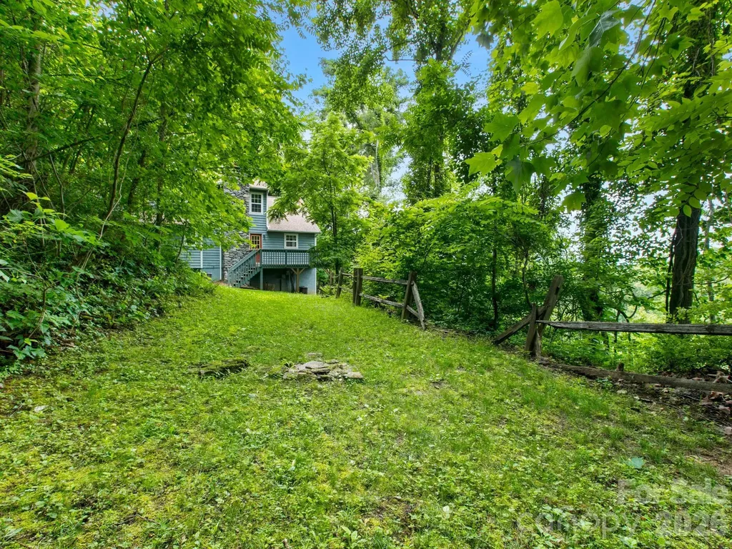 44 Leisure Mountain Road Asheville NC 28804