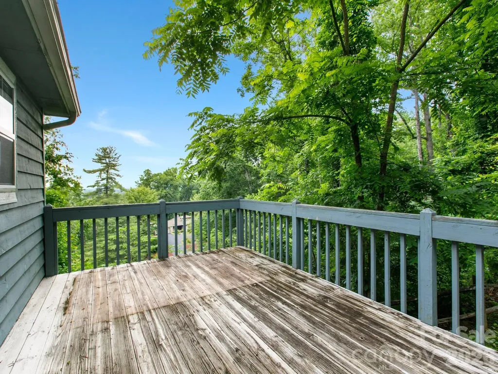 44 Leisure Mountain Road Asheville NC 28804