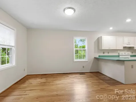 44 Leisure Mountain Road Asheville NC 28804