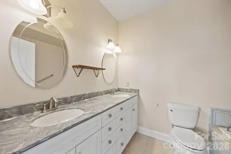 5 Lila Lane Clyde NC 28721