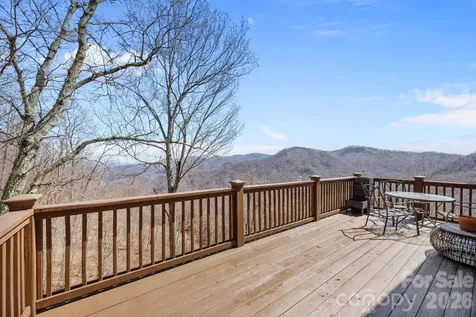 5 Lila Lane Clyde NC 28721