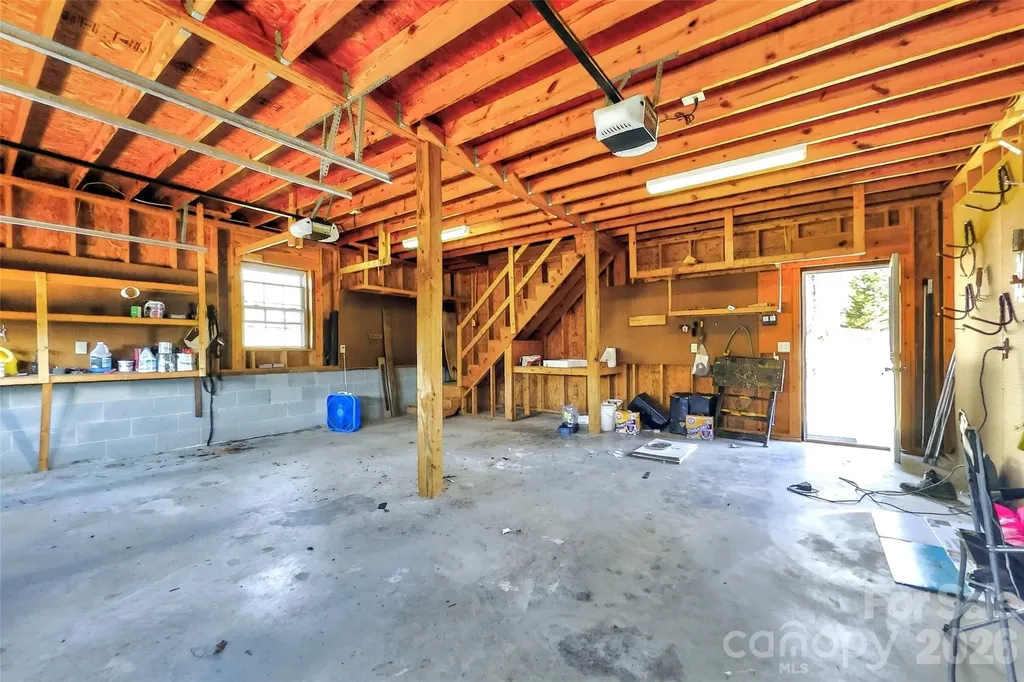 28 Outback Trail Nebo NC 28761