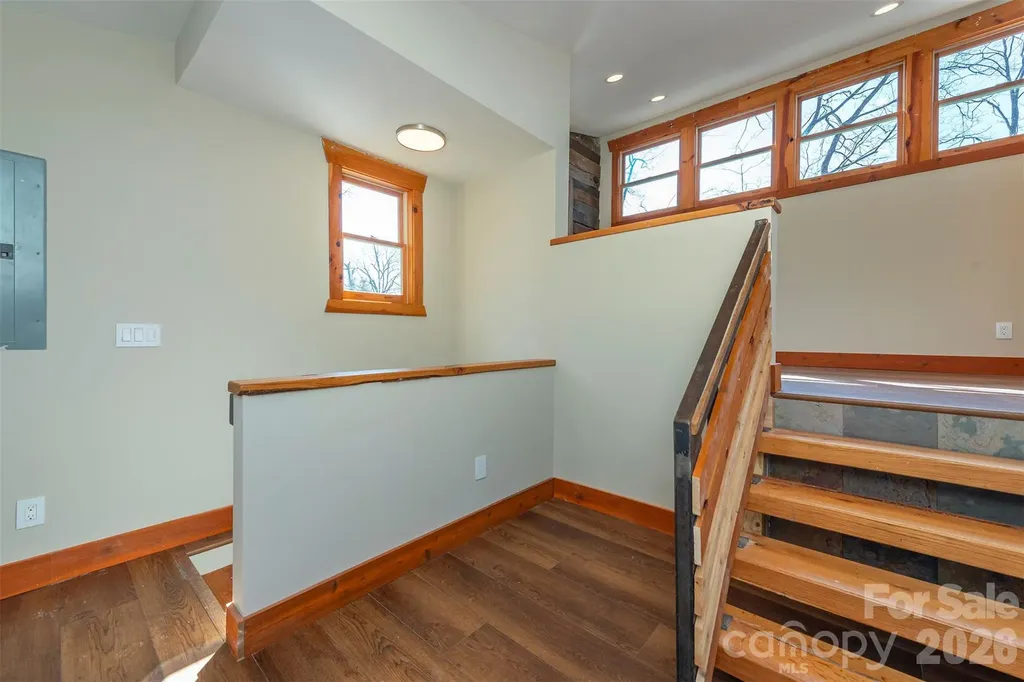 316 Oakdale Drive Hendersonville NC 28791