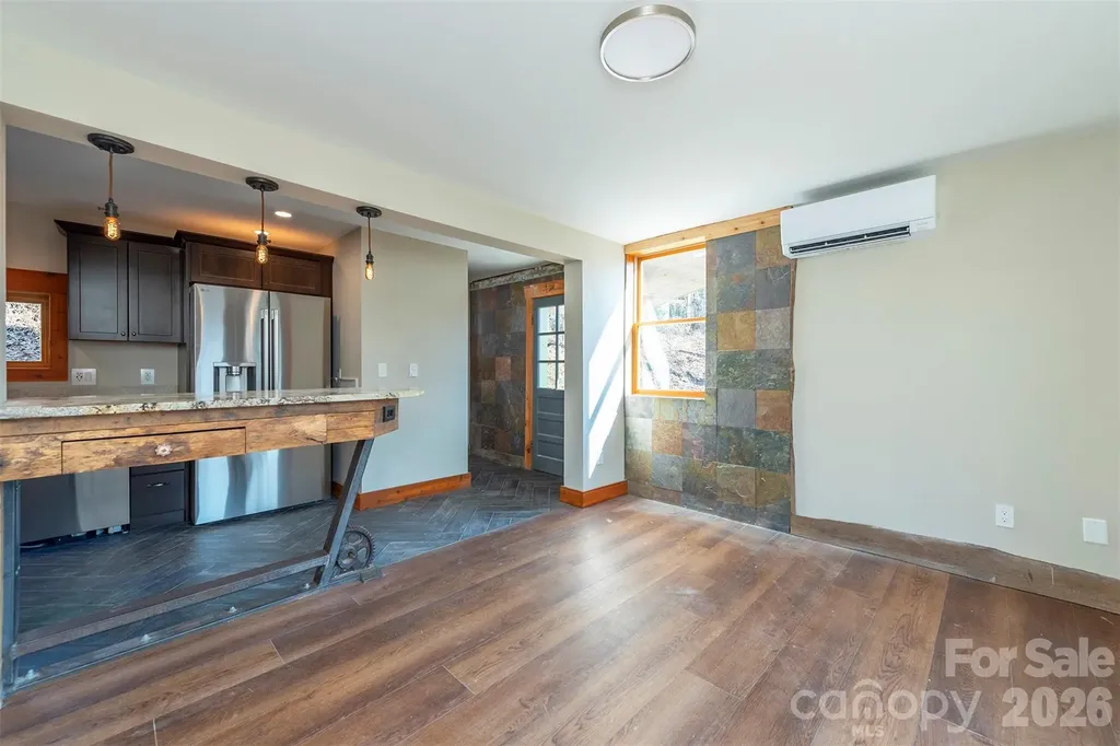 316 Oakdale Drive Hendersonville NC 28791