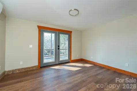 316 Oakdale Drive Hendersonville NC 28791