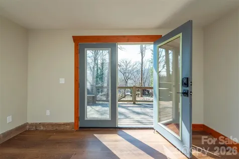 316 Oakdale Drive Hendersonville NC 28791